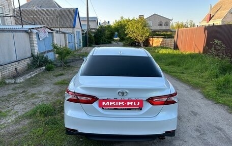 Toyota Camry, 2020 год, 3 350 000 рублей, 5 фотография