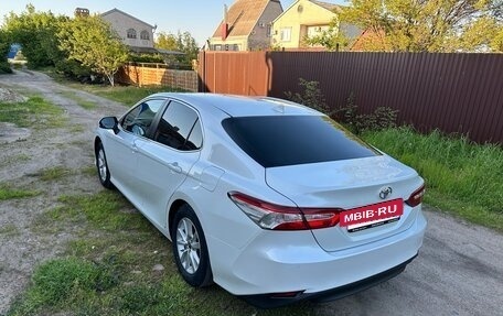 Toyota Camry, 2020 год, 3 350 000 рублей, 6 фотография