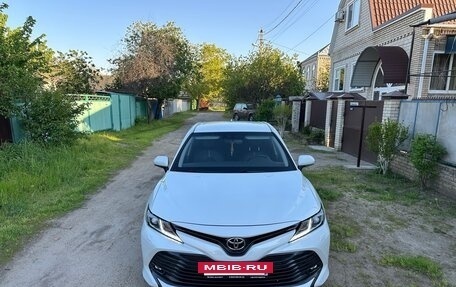 Toyota Camry, 2020 год, 3 350 000 рублей, 2 фотография