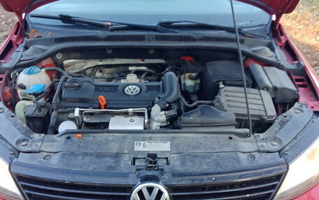 Volkswagen Jetta VI, 2013 год, 1 000 000 рублей, 33 фотография