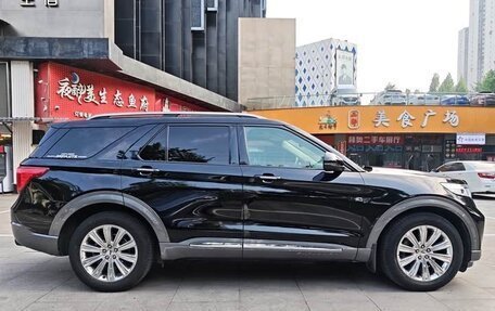 Ford Explorer VI, 2022 год, 3 000 000 рублей, 6 фотография