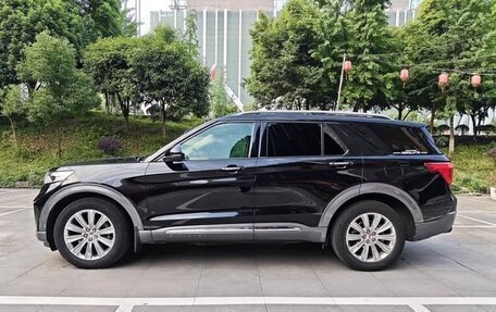 Ford Explorer VI, 2022 год, 3 000 000 рублей, 7 фотография