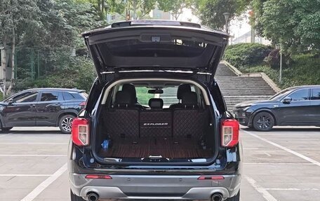 Ford Explorer VI, 2022 год, 3 000 000 рублей, 9 фотография