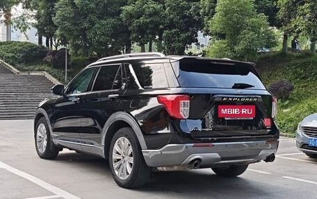 Ford Explorer VI, 2022 год, 3 000 000 рублей, 4 фотография