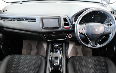 Honda Vezel, 2015 год, 1 749 000 рублей, 17 фотография