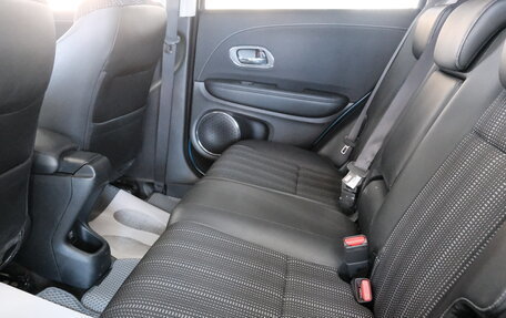 Honda Vezel, 2015 год, 1 749 000 рублей, 26 фотография