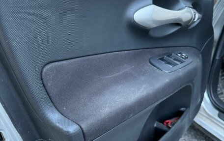 Toyota Auris II, 2008 год, 700 000 рублей, 10 фотография