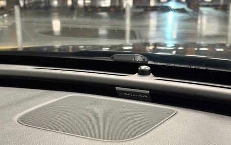 Jaguar XE I рестайлинг, 2017 год, 2 299 000 рублей, 14 фотография