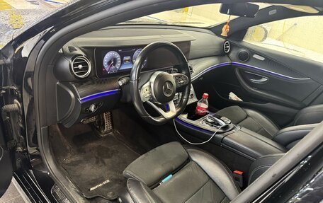 Mercedes-Benz E-Класс, 2019 год, 2 850 000 рублей, 7 фотография