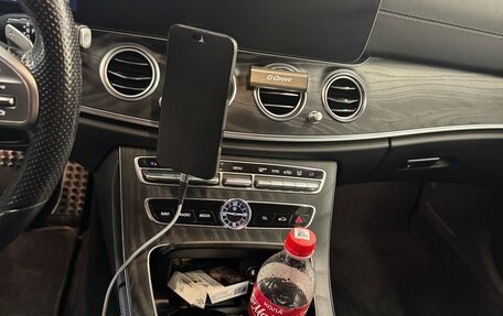 Mercedes-Benz E-Класс, 2019 год, 2 850 000 рублей, 10 фотография