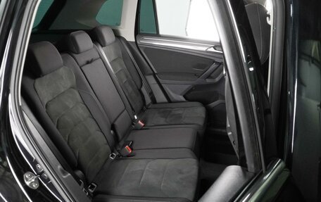 Volkswagen Tiguan II, 2018 год, 2 599 000 рублей, 7 фотография