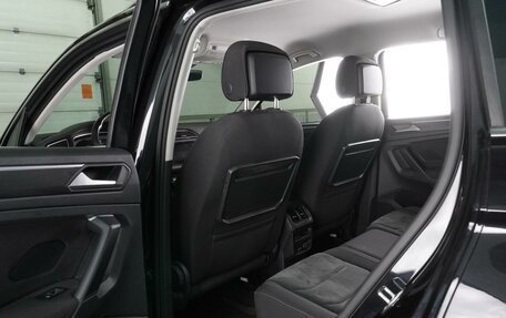 Volkswagen Tiguan II, 2018 год, 2 599 000 рублей, 11 фотография
