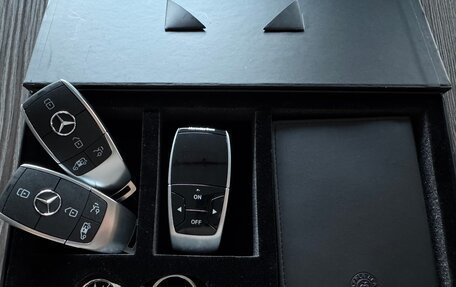 Mercedes-Benz V-Класс, 2024 год, 14 350 000 рублей, 38 фотография