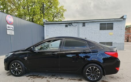 Hyundai Solaris II рестайлинг, 2015 год, 890 000 рублей, 3 фотография