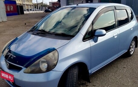 Honda Fit III, 2001 год, 415 000 рублей, 2 фотография