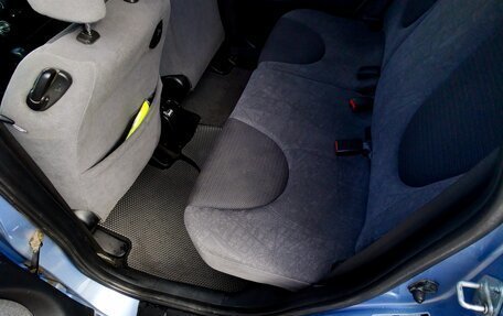 Honda Fit III, 2001 год, 415 000 рублей, 12 фотография