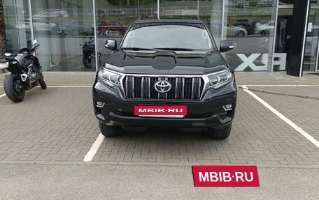 Toyota Land Cruiser Prado 150 рестайлинг 2, 2019 год, 5 150 000 рублей, 2 фотография