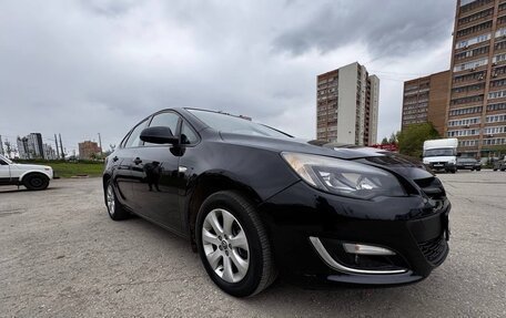 Opel Astra J, 2013 год, 920 000 рублей, 12 фотография