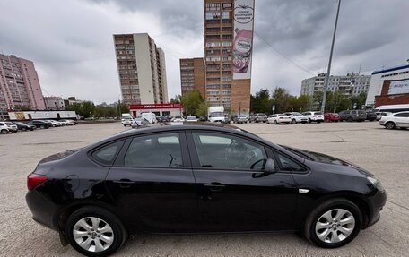 Opel Astra J, 2013 год, 920 000 рублей, 7 фотография