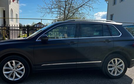 Volkswagen Tiguan II, 2018 год, 3 300 000 рублей, 5 фотография
