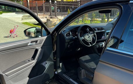 Volkswagen Tiguan II, 2018 год, 3 300 000 рублей, 21 фотография