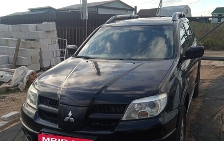 Mitsubishi Outlander III рестайлинг 3, 2007 год, 720 000 рублей, 10 фотография