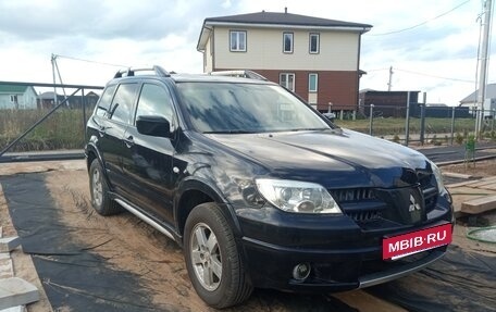 Mitsubishi Outlander III рестайлинг 3, 2007 год, 720 000 рублей, 8 фотография