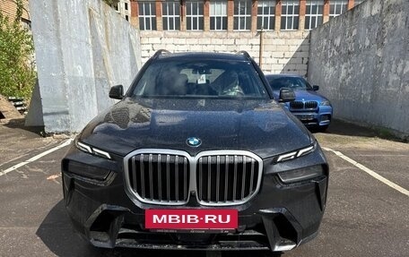 BMW X7, 2023 год, 13 300 000 рублей, 2 фотография