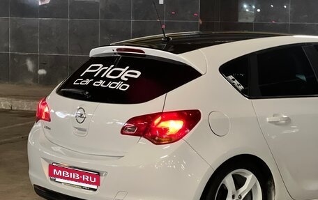 Opel Astra J, 2011 год, 825 000 рублей, 7 фотография