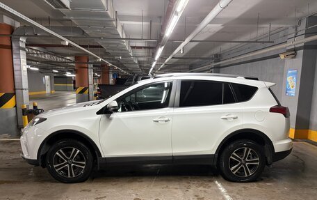 Toyota RAV4, 2017 год, 2 450 000 рублей, 6 фотография
