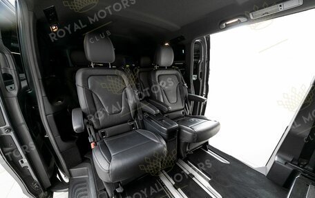 Mercedes-Benz V-Класс, 2019 год, 5 150 000 рублей, 13 фотография