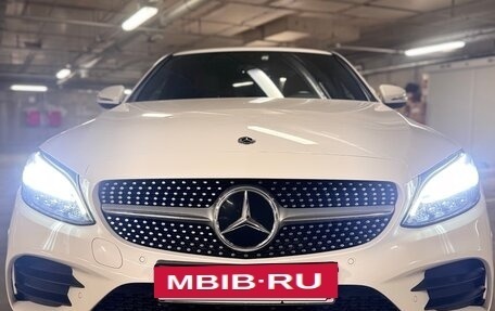 Mercedes-Benz C-Класс, 2018 год, 3 490 000 рублей, 4 фотография