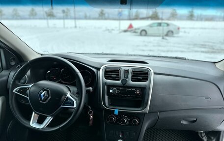 Renault Logan II, 2020 год, 700 000 рублей, 4 фотография