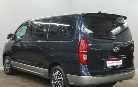 Hyundai Grand Starex Grand Starex I рестайлинг 2, 2021 год, 3 956 000 рублей, 7 фотография