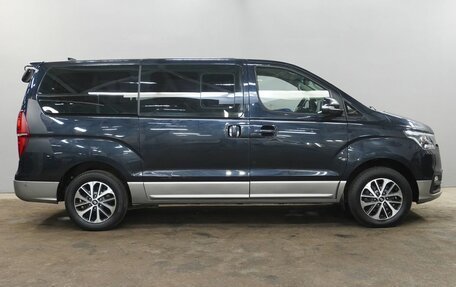 Hyundai Grand Starex Grand Starex I рестайлинг 2, 2021 год, 3 956 000 рублей, 8 фотография