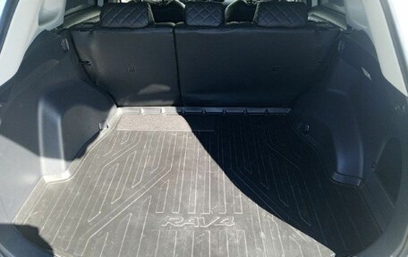 Toyota RAV4, 2021 год, 3 490 000 рублей, 9 фотография