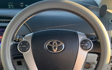 Toyota Prius, 2013 год, 1 500 000 рублей, 9 фотография