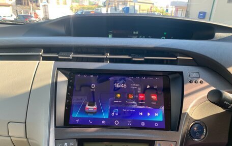 Toyota Prius, 2013 год, 1 500 000 рублей, 10 фотография