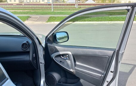 Toyota RAV4, 2010 год, 1 650 000 рублей, 17 фотография