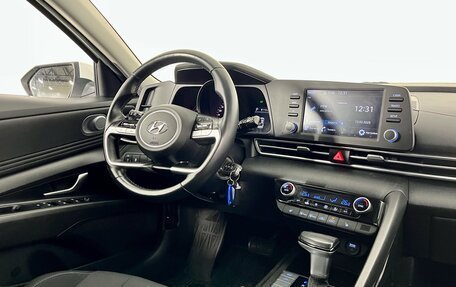 Hyundai Elantra, 2021 год, 2 120 000 рублей, 11 фотография