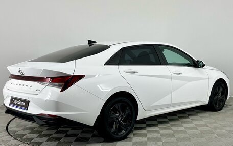Hyundai Elantra, 2021 год, 2 120 000 рублей, 5 фотография