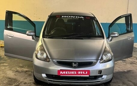Honda Fit III, 2002 год, 300 000 рублей, 5 фотография