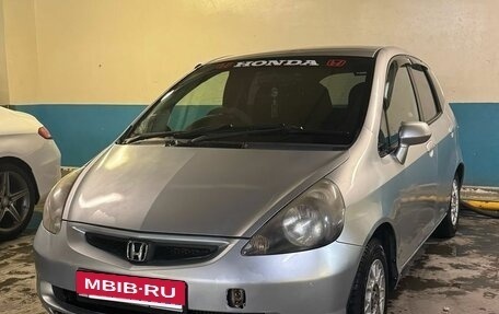 Honda Fit III, 2002 год, 300 000 рублей, 2 фотография