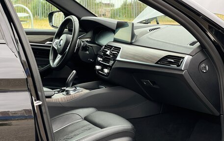 BMW 5 серия, 2019 год, 5 500 000 рублей, 31 фотография