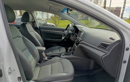 Hyundai Elantra VI рестайлинг, 2019 год, 2 050 000 рублей, 13 фотография