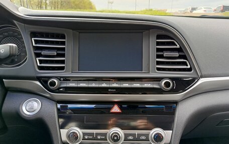 Hyundai Elantra VI рестайлинг, 2019 год, 2 050 000 рублей, 18 фотография