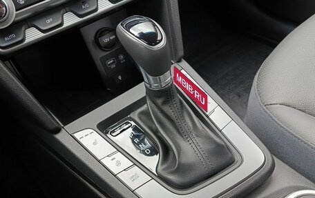 Hyundai Elantra VI рестайлинг, 2019 год, 2 050 000 рублей, 25 фотография