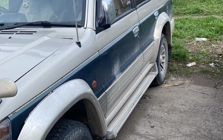Mitsubishi Pajero III рестайлинг, 1993 год, 930 000 рублей, 1 фотография