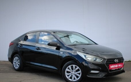 Hyundai Solaris II рестайлинг, 2018 год, 815 000 рублей, 3 фотография