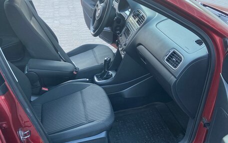 Volkswagen Polo VI (EU Market), 2012 год, 650 000 рублей, 4 фотография